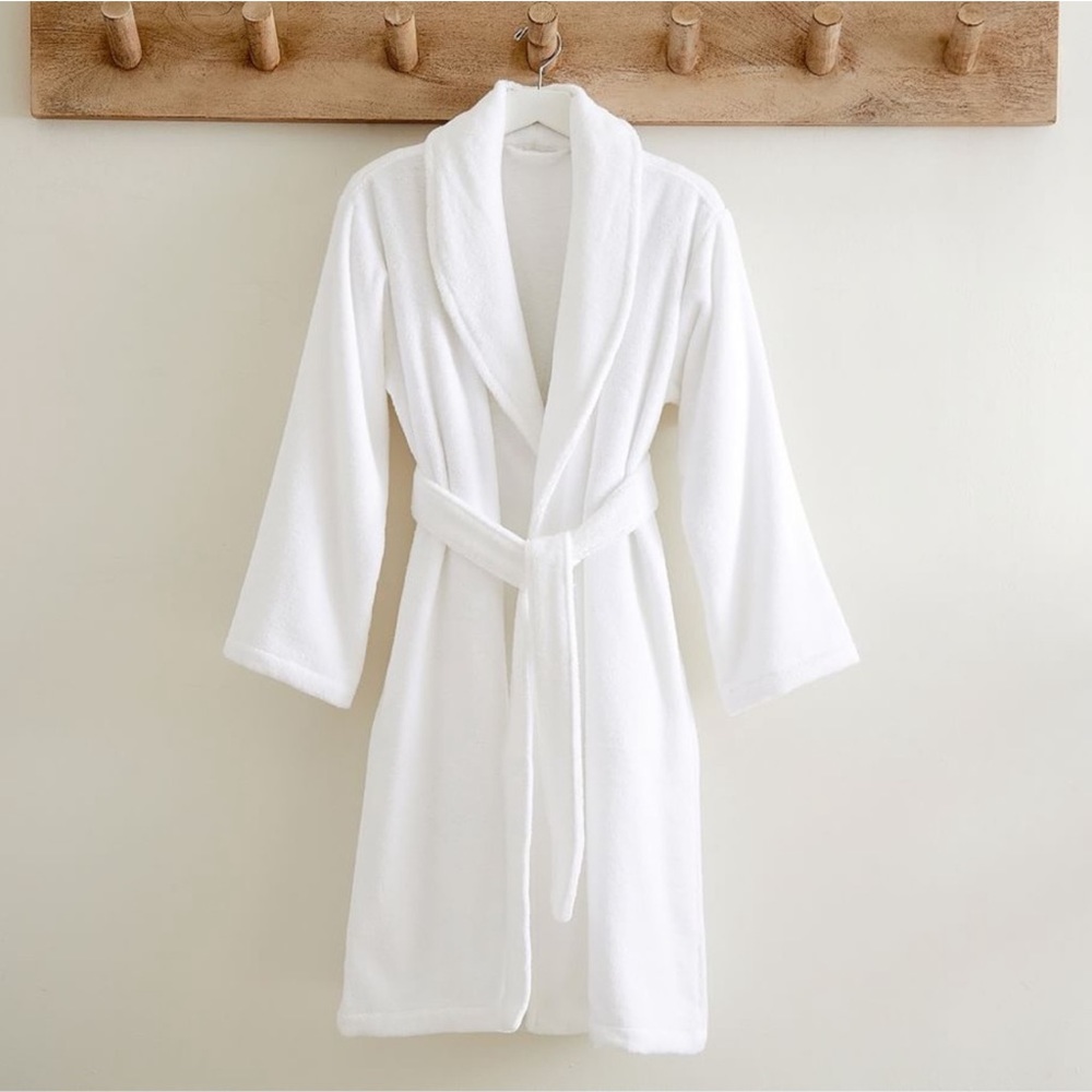 PB Dream Robe - Picture 1 of 2